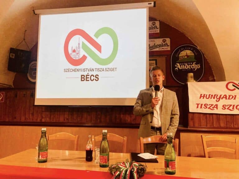 Magyar Péter Bécsben emlékezett meg az 1956-os forradalom hőseiről