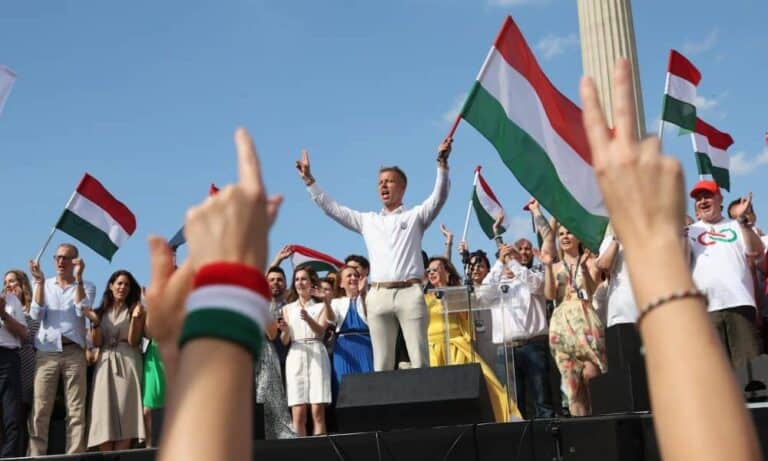 Történelmi pillanatok: Magyar Péter szerint Orbán rendszerének vége