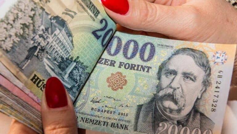 Lázadás Orbánék ellen: A bankok nyíltan szembeszálltak a kormány akaratával – nem engednek Nagy Mártonnak