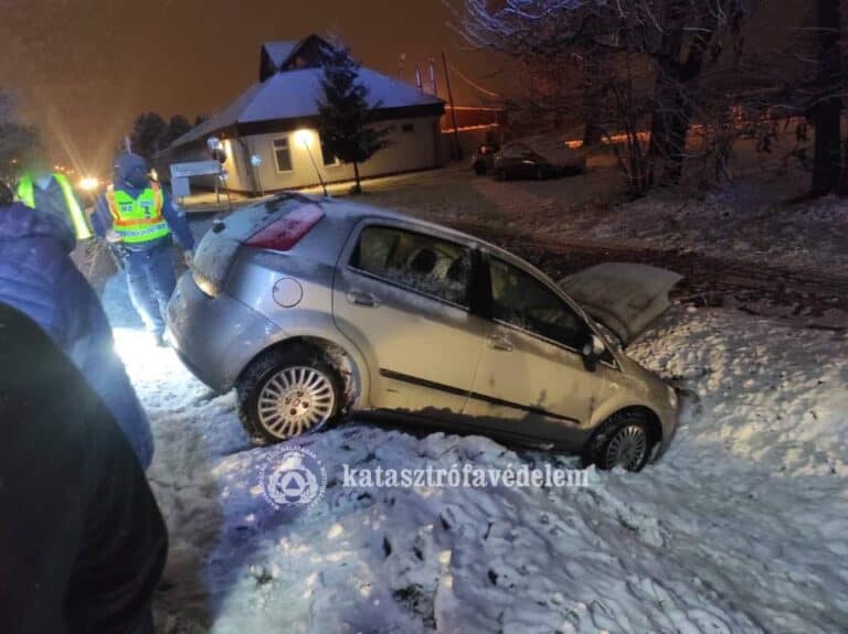 Számos káreseménnyel járt az év első havazása Nógrádban