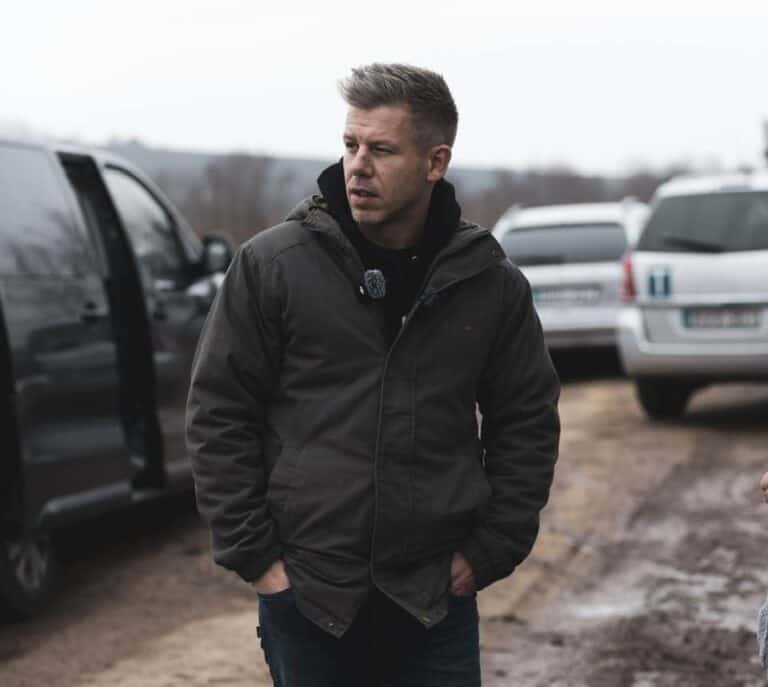 Orbán Viktor ne akadályozza meg a magyar emberek ajándékainak eljuttatását