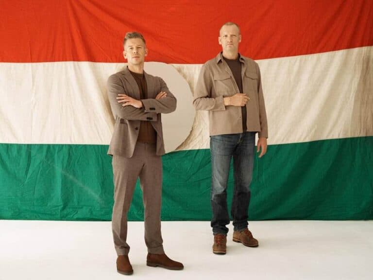 Lázár János azonnal tűnjön el a közéletből!