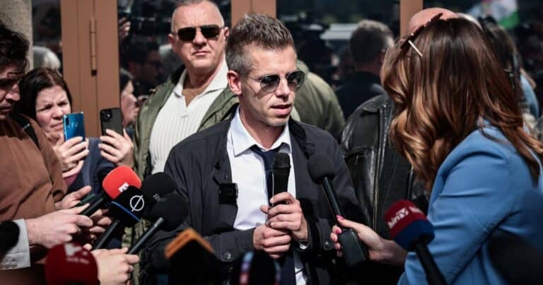 Orbán Viktor megtiltja a karácsonyi ajándékok átadását az állami otthonokban nevelkedő gyerekeknek