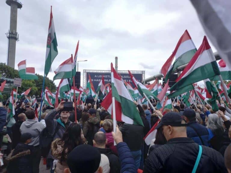 Magyar Péter Somogy és Zala megyébe látogat