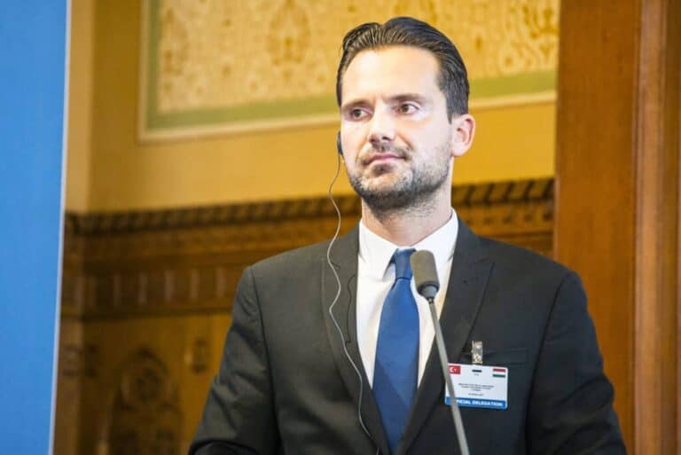 🔥EXKLÚZÍZ🔥Havasi Bertalan végleg kiszáll – Orbán Viktor legfontosabb embere búcsúzik a politikától