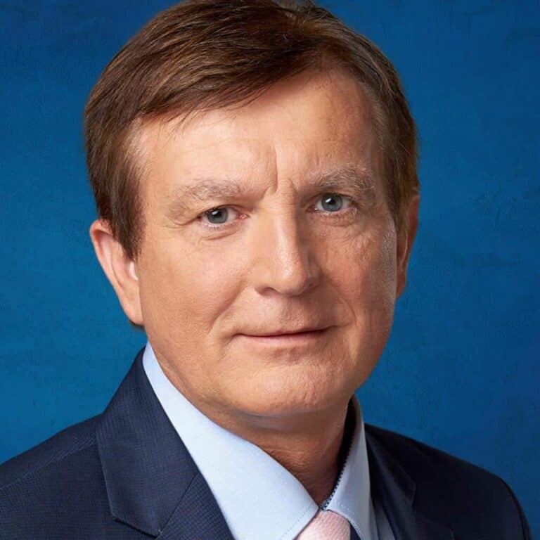 A DK szerint a Fidesz egyik kedvenc akkumulátorgyártója tisztességtelen módon bánik a magyar munkavállalókkal