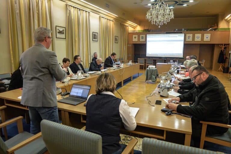 Brutális örökségről beszél Gyöngyös polgármestere: több mint egymilliárdos lyuk tátong a város költségvetésén