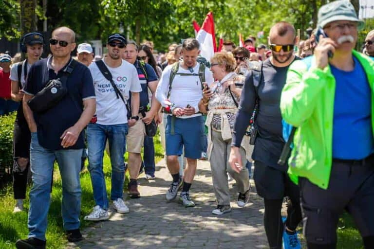 Magyar Péter szerint egy ilyen menetnek nagyobb hatása lehet, mint egy hídlezárásnak