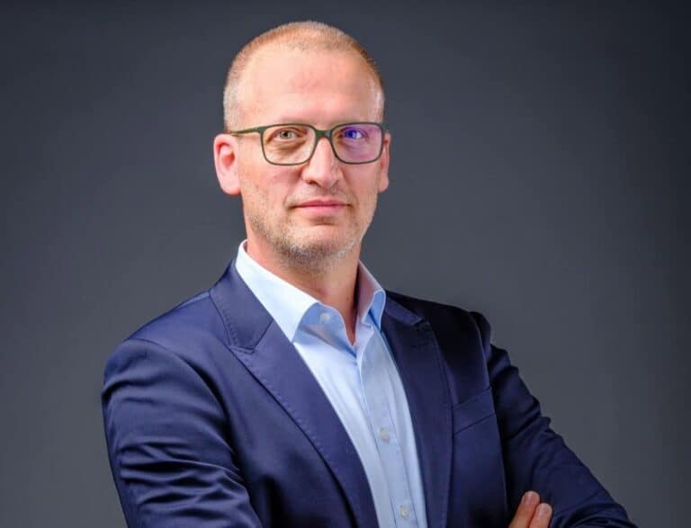 Tarr Zoltán: Háborúba sodornak minket?