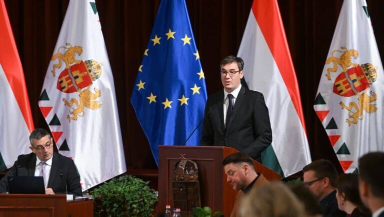 Karácsony szerint a kormány Putyin pitbullja lett