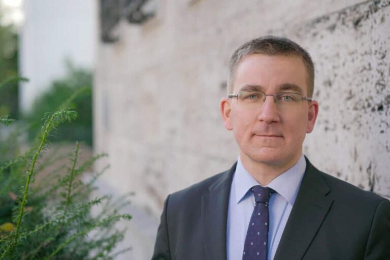 Putyin Trianonja: Rácz András szerint az orosz elnök ugyanabba a csapdába sétált bele, mint akkoriban a magyar vezetés