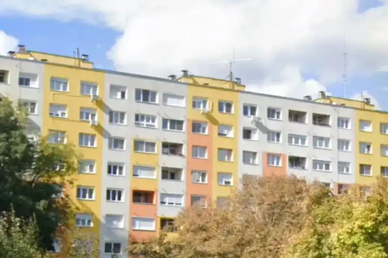 Olyan drágák lettek a budapesti panellakások, hogy több kerületben újépítésű lakást lehet venni az árukból