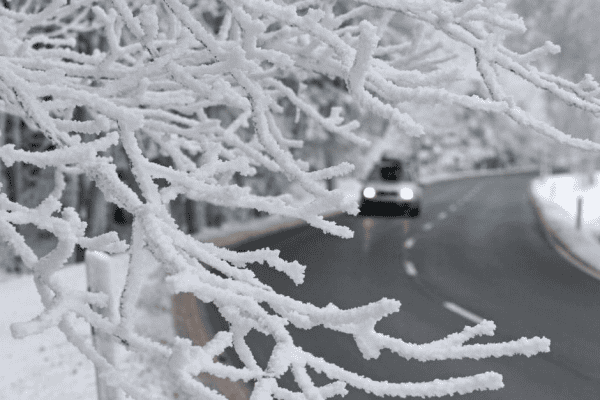 Makacs köd lepi el az ország felét, míg máshol sütni fog a nap, éjjel szibériai hideg szakad ránk – kettészakad az időjárás