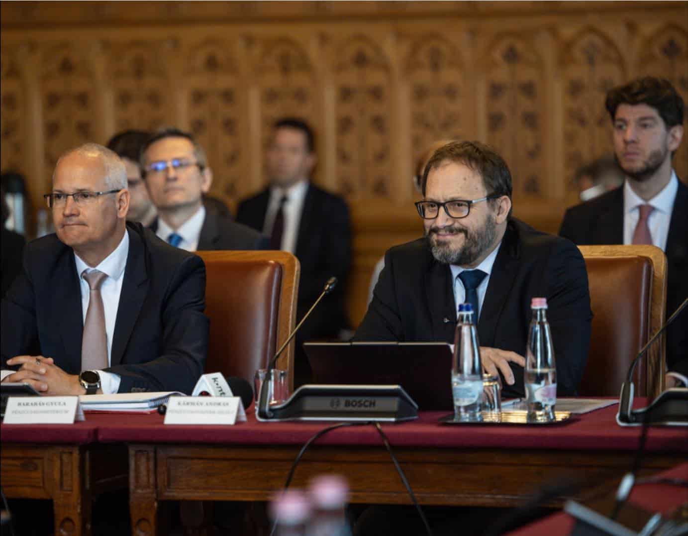 Kármán András felmentette a NAV elnökhelyettesét: Demeter Tamás távozik a tragédiával végződő márciusi buli után