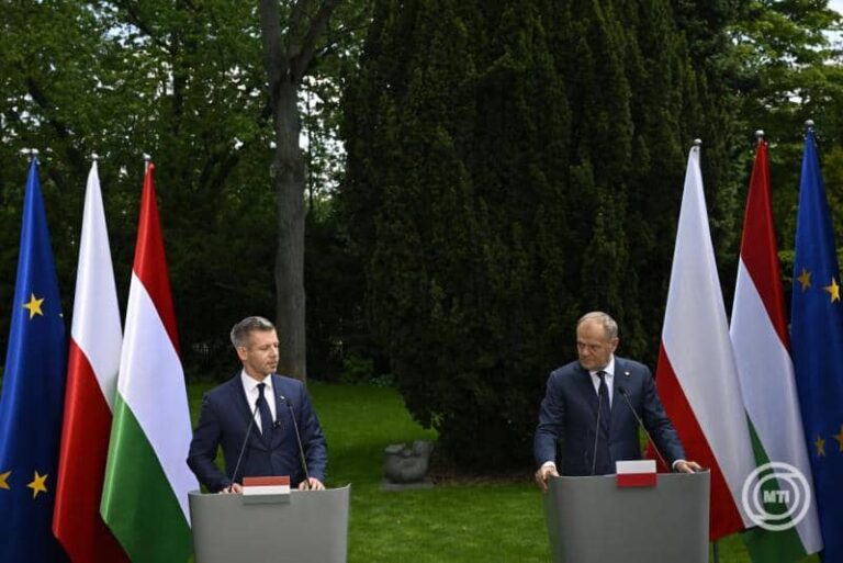 Magyar Péter Varsóban: erős Közép-Európa nélkül nincs erős Európa